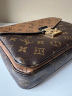 Louis Vuitton Pochette Métis Bag