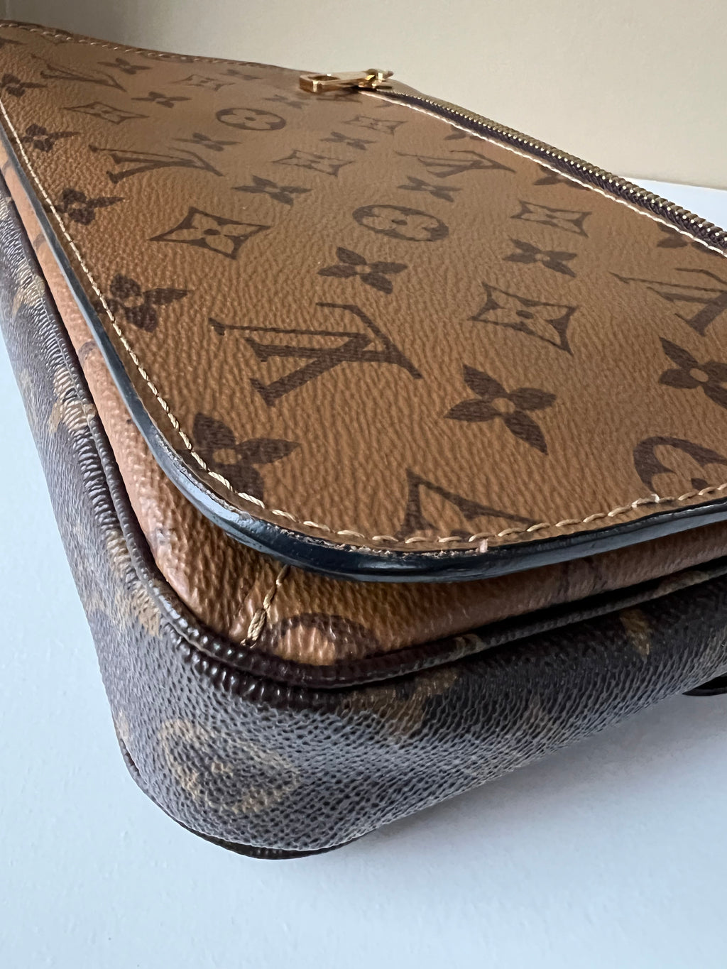 Louis Vuitton Pochette Métis Bag