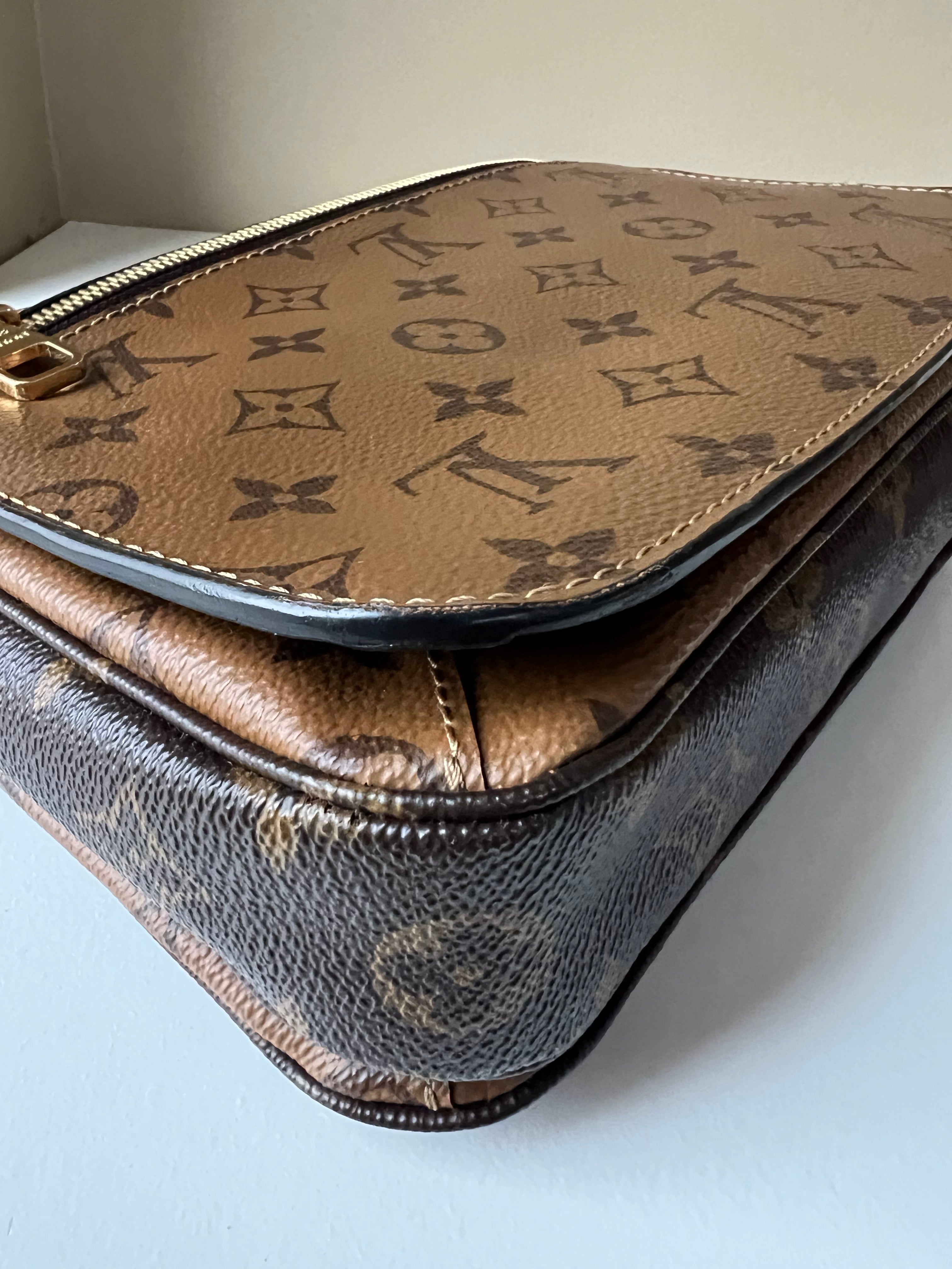 Louis Vuitton Pochette Métis Bag