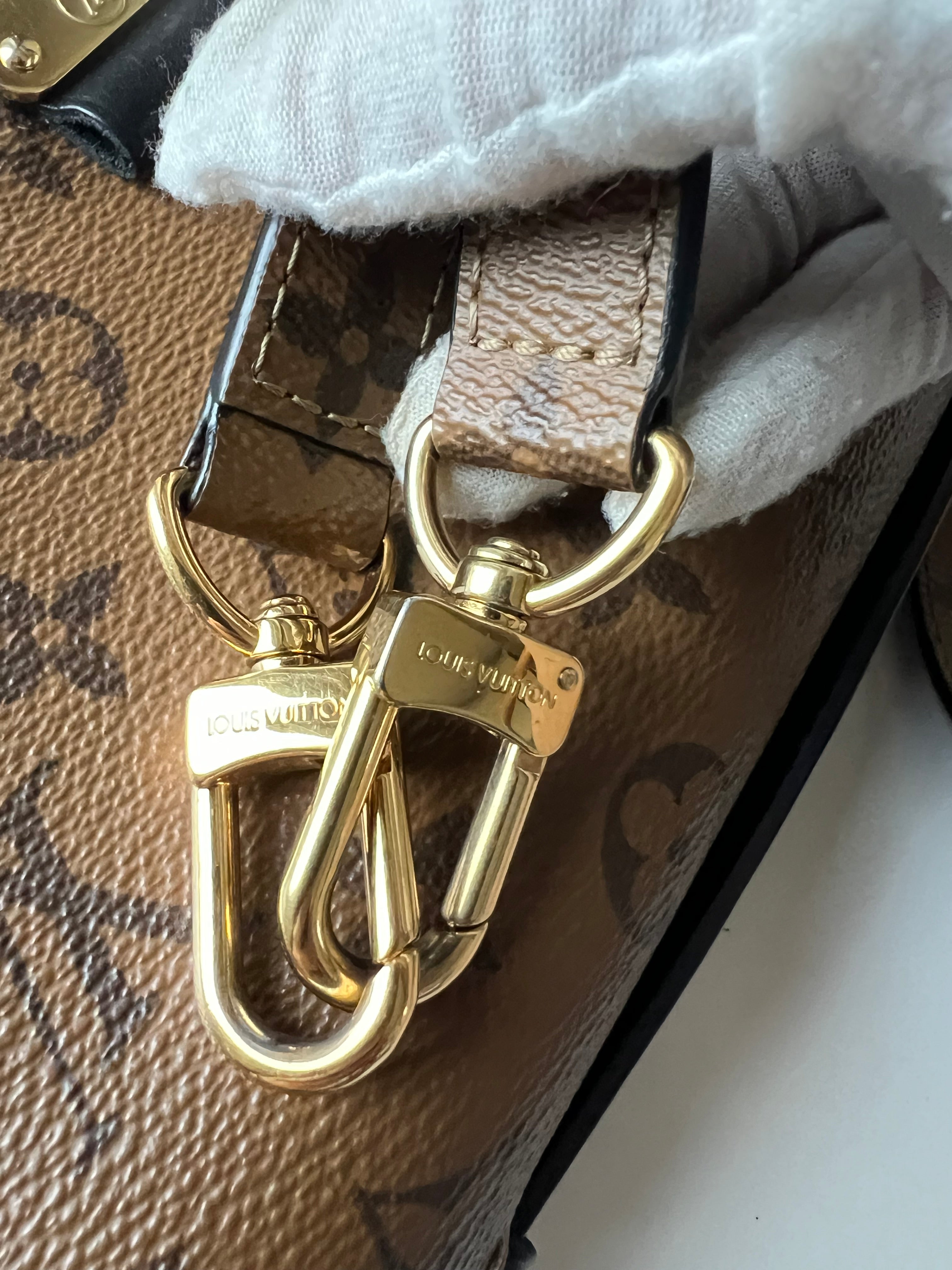 Louis Vuitton Pochette Métis Bag