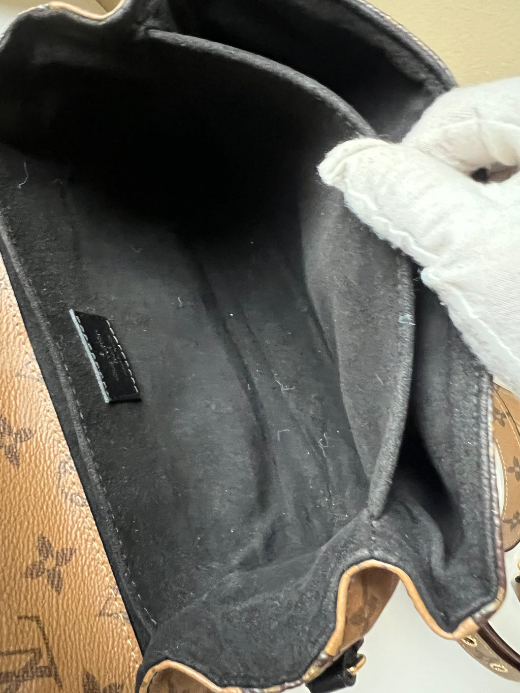 Louis Vuitton Pochette Métis Bag